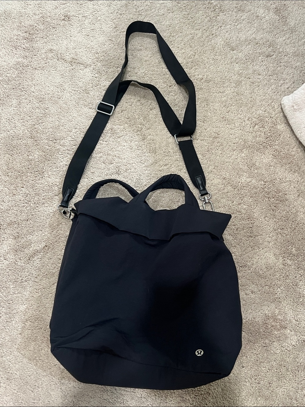 lululemon athletica Black Convertible Crossbody & Top-Handle Tote